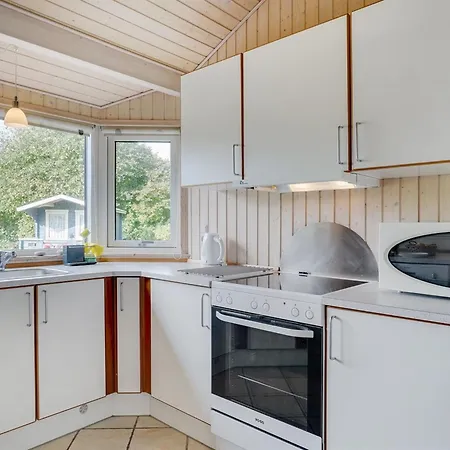 Casa de Férias Olina - 1km From The Sea By Interhome Vejby